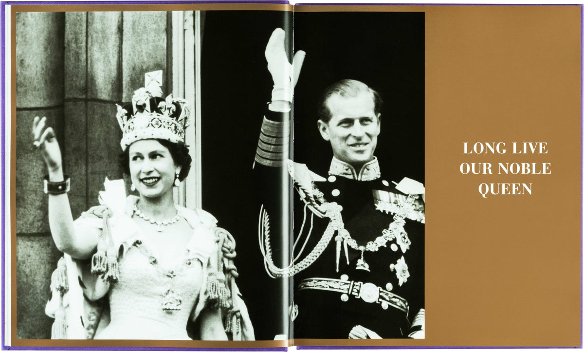 The Queen at 90 – Publication set: Commemorative album and souvenir programme